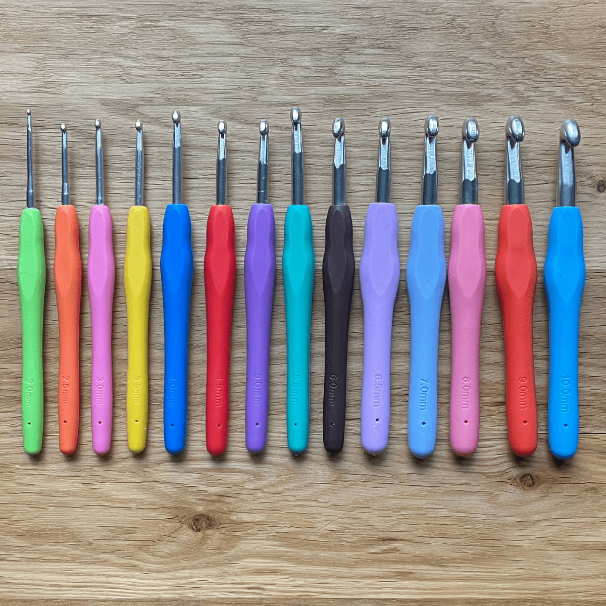 Crochet en Silicone - Multicolore - Tailles de 2 mm à 10 mm LilyWools - Amigurumis et Crochets