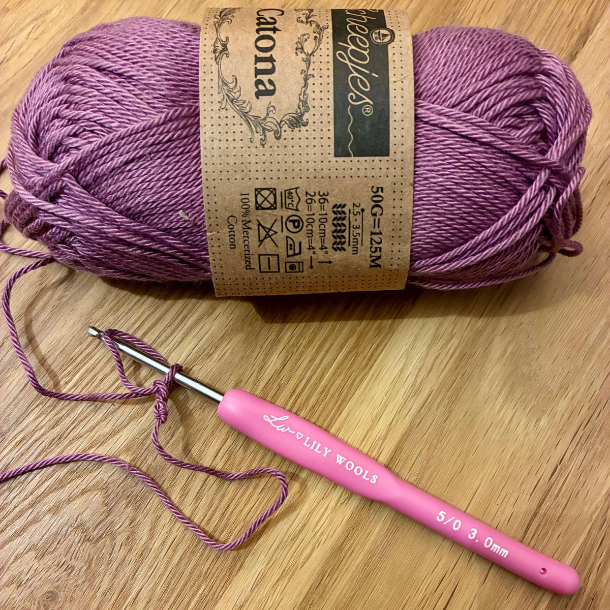 Crochet ergonomique LilyWools – Silicone – Tailles 2 mm à 6 mm LilyWools - Amigurumis et Crochets