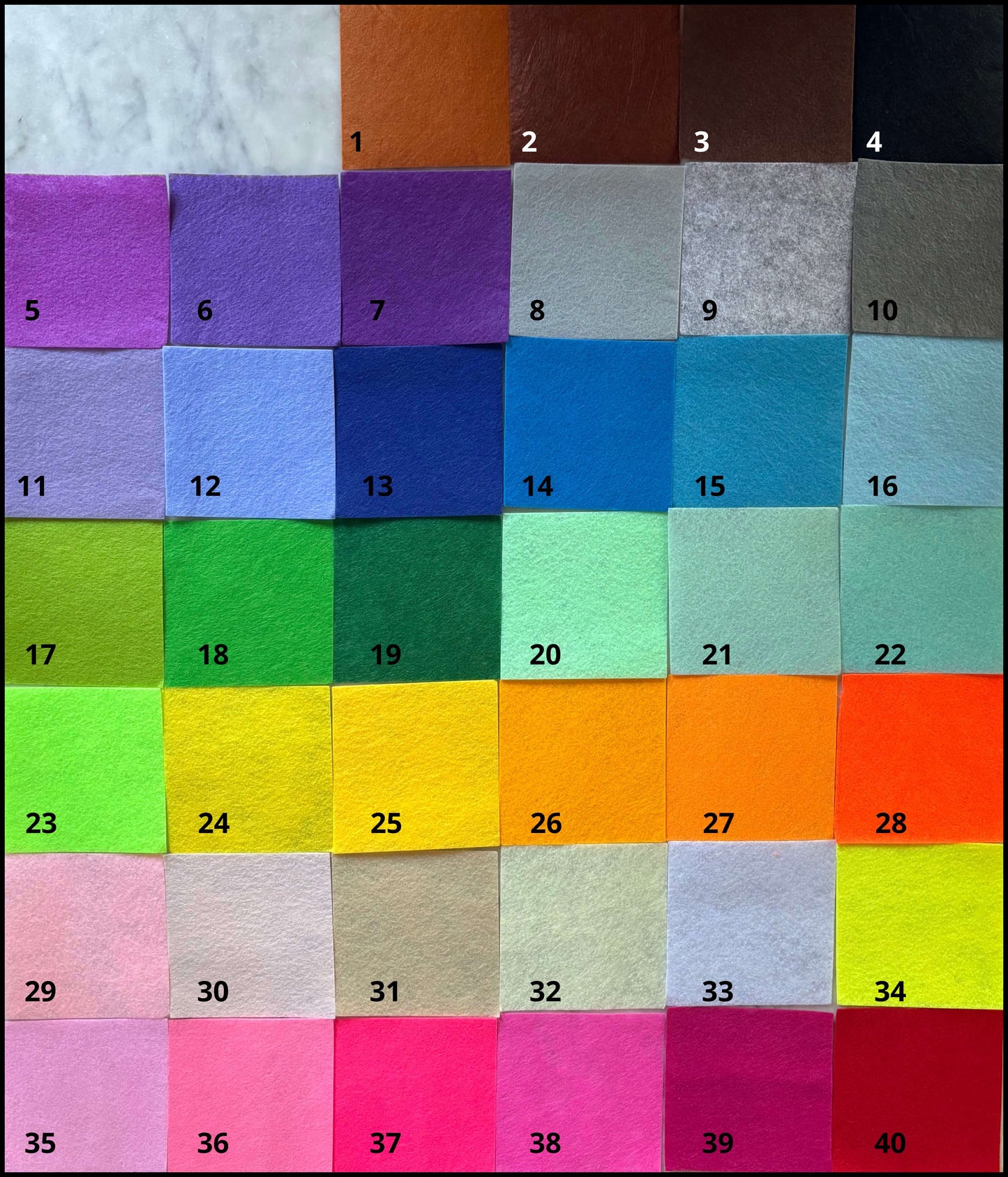 Feuille de feutrine 40 couleurs - 10x10cm