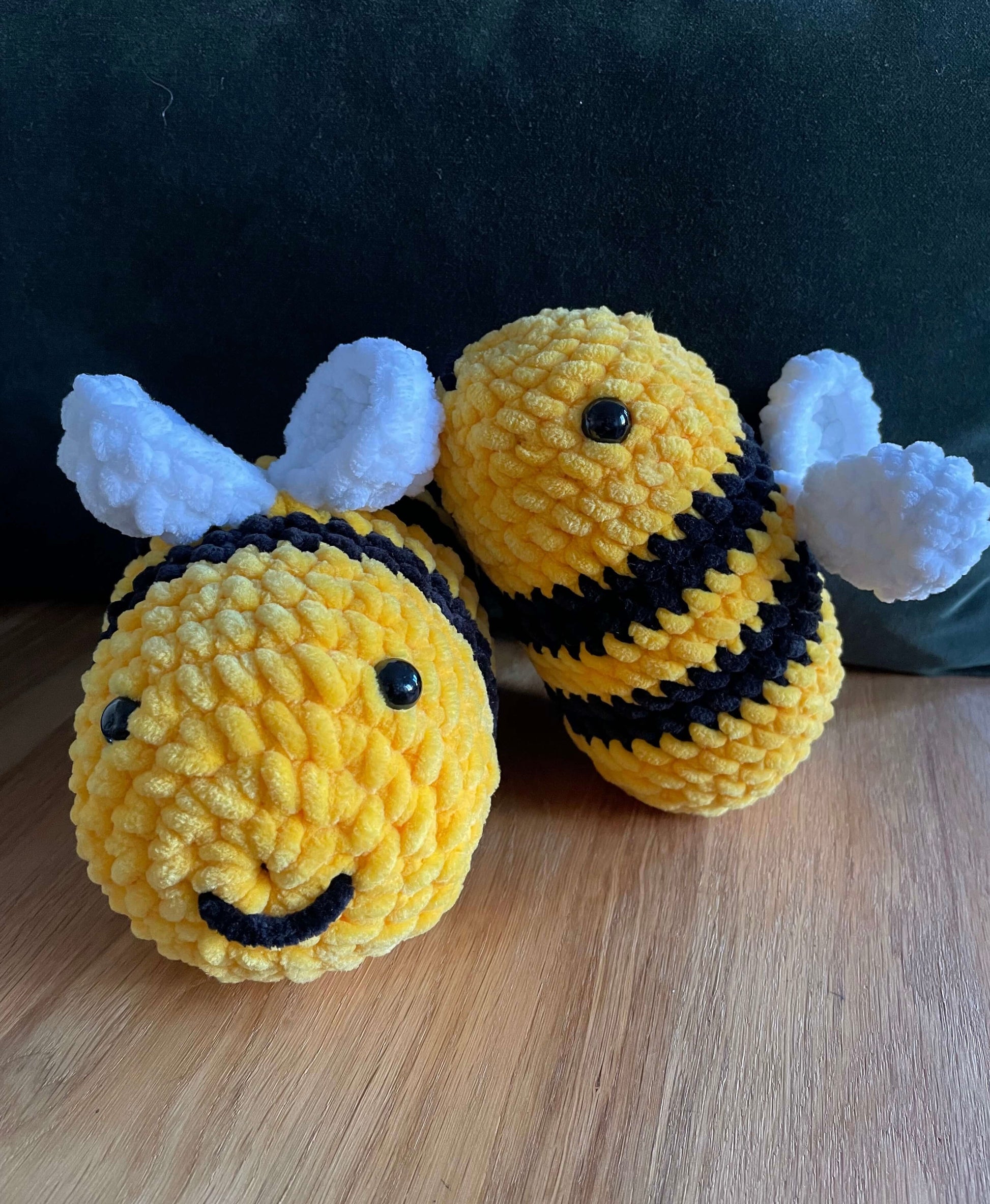 Kit - Abeille au crochet LilyWools - Amigurumis et Crochets
